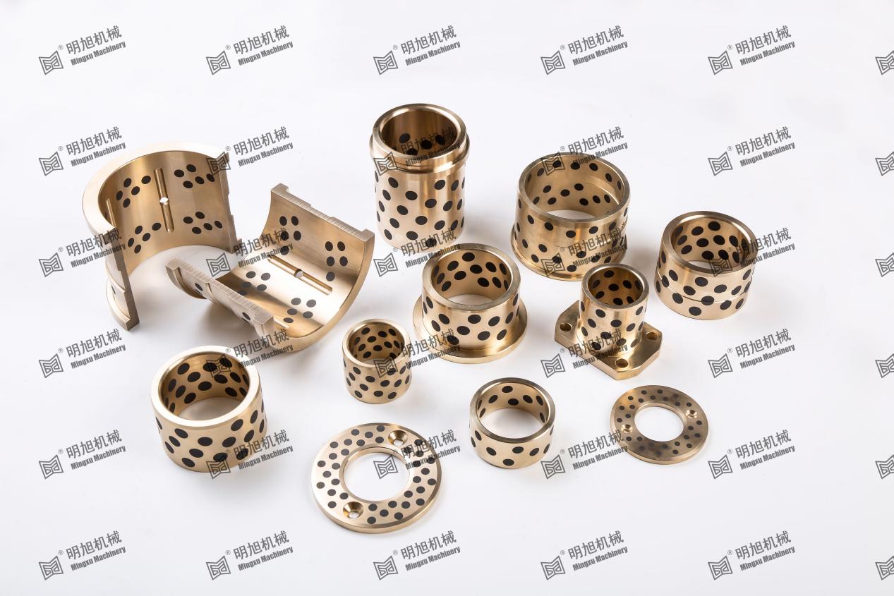 Hvilke faktorer bør vurderes når du velger mellom bronse, stål og keramikk som basismateriale for fast-spritende lagre?